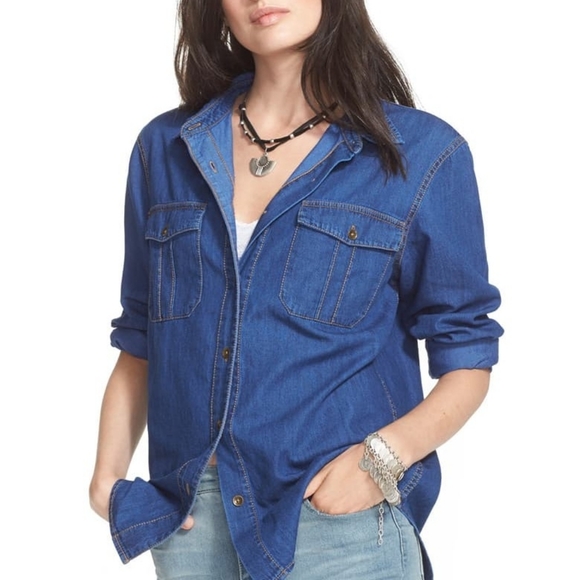 Free People Tops - Free People denim chambray boyfriend shirt blue LG